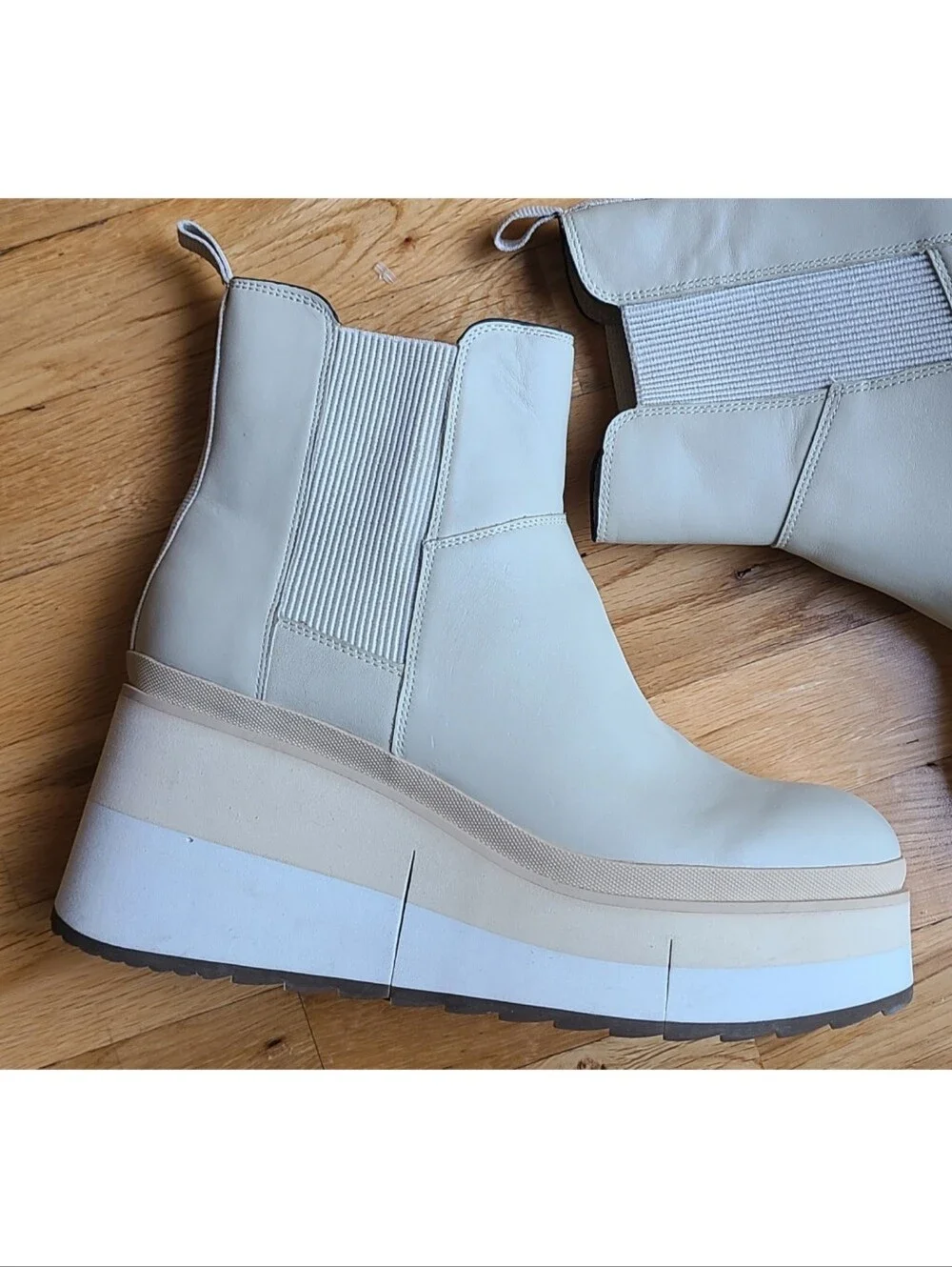 Naked Feet Guild Platform Chelsea Boots 9.5 | Khaki Leather | Statement Lug Sole